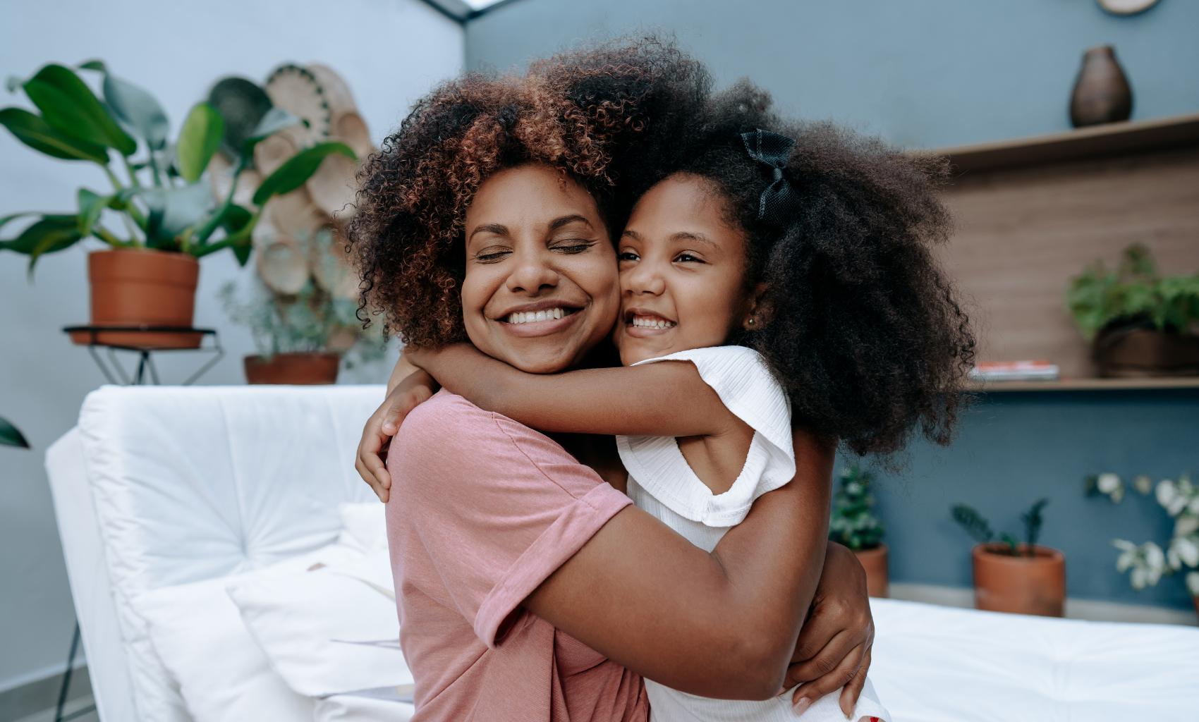 Leia mais sobre o artigo Como as mães podem ensinar a fé cristã aos seus filhos?